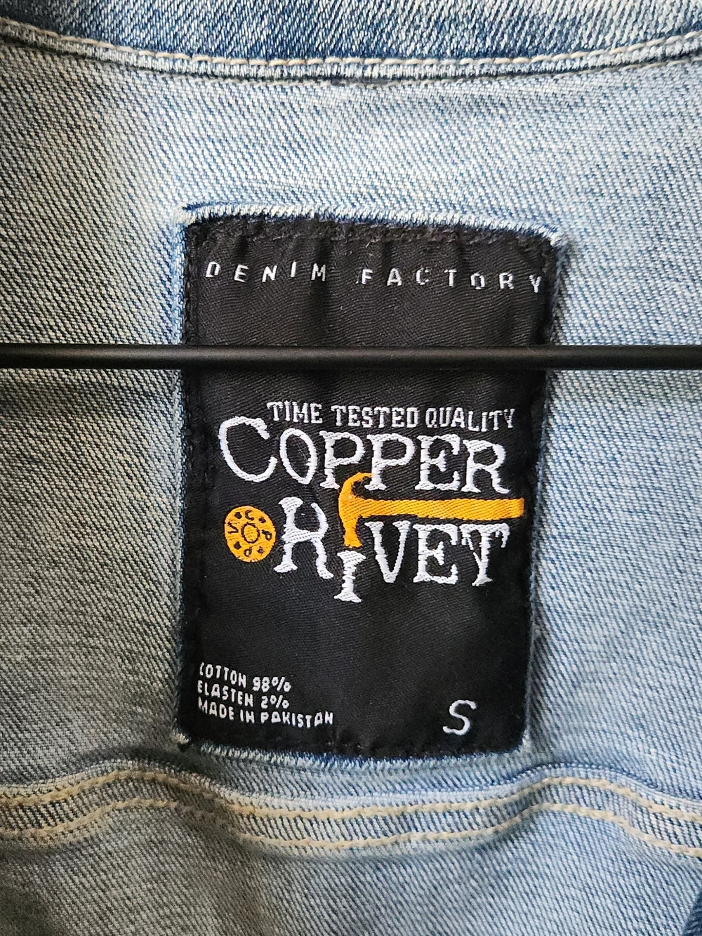 Copper Rivet Paint-Splatter Denim Jacket - Light Washed Blue - Picture 3 of 3